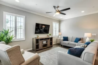 Photo #6: 6103216 Listing