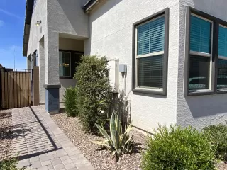 Photo #2: 6103284 Listing