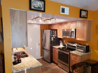 Photo #5: 6103363 Listing