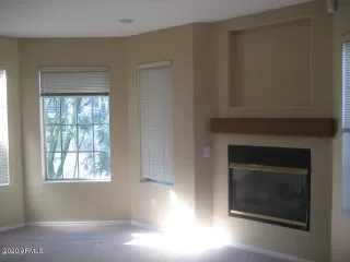 Photo #5: 6103413 Listing