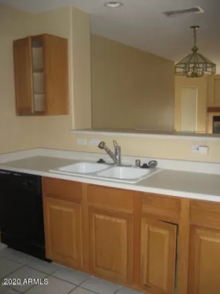 Photo #6: 6103413 Listing