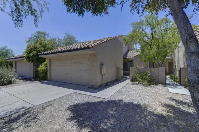 MLS: 6103469 Condo For Sale