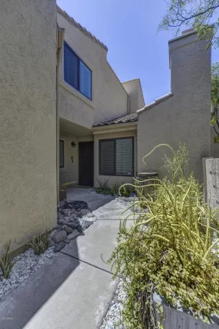 Photo #1: 6103469 Listing 