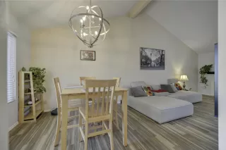 Photo #5: 6103469 Listing 