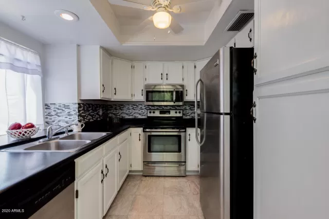 MLS: 6103482 Condo For Sale