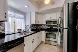 Photo #6: 6103482 Listing