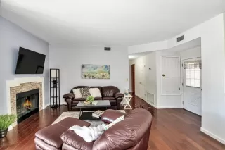 Photo #5: 6103538 Listing 