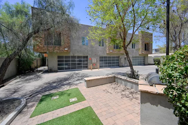 MLS: 6103944 Condo For Sale