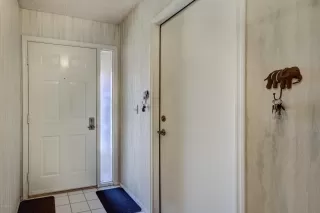 Photo #5: 6104088 Listing 