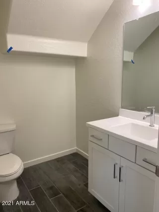 Photo #4: 6104331 Listing