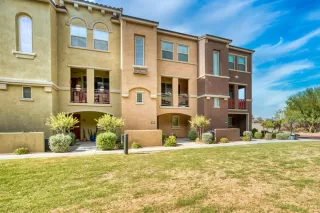 Photo #2: 6104355 Listing 