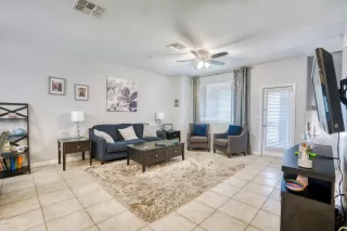 Photo #5: 6104355 Listing 