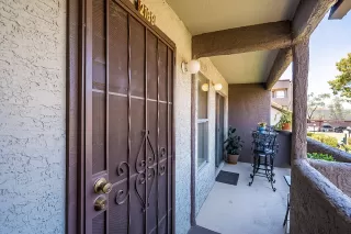 Photo #5: 6104550 Listing 