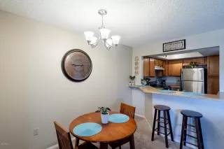 Photo #6: 6104550 Listing 