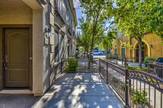 Photo #3: 6104588 Listing