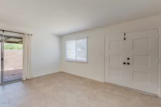 Photo #4: 6104679 Listing