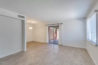 Photo #5: 6104679 Listing