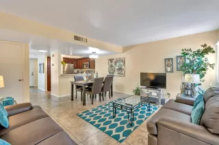 Photo #2: 6104794 Listing