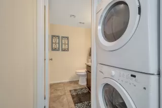 Photo #5: 6104794 Listing