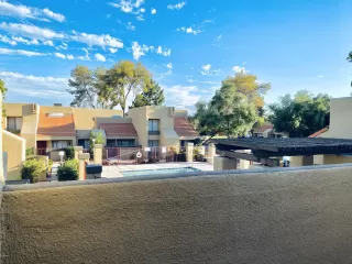 Photo #5: 6105090 Listing