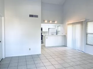 Photo #6: 6105090 Listing