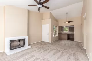 Photo #4: 6105317 Listing