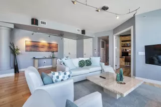 Photo #3: 6105365 Listing