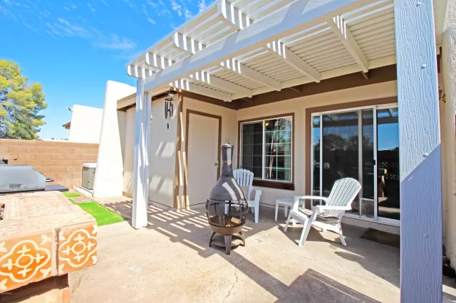 MLS: 6105405 Condo For Sale