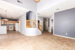 Photo #5: 6105549 Listing