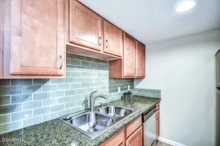 Photo #2: 6105584 Listing