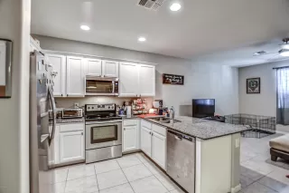 Photo #5: 6105771 Listing 