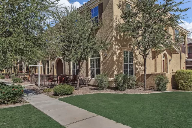 MLS: 6106078 Condo For Sale