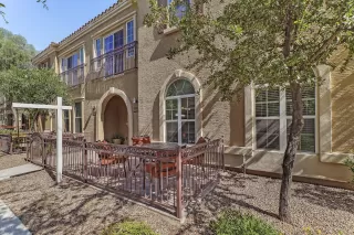 Photo #1: 6106078 Listing