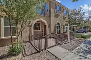 Photo #2: 6106078 Listing