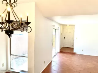 Photo #4: 6106458 Listing