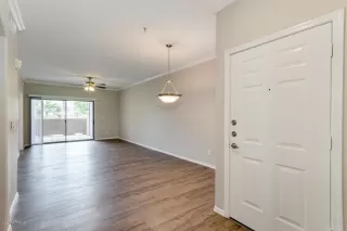 Photo #5: 6106522 Listing