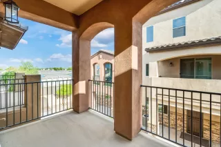 Photo #4: 6106567 Listing