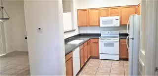 Photo #4: 6106602 Listing