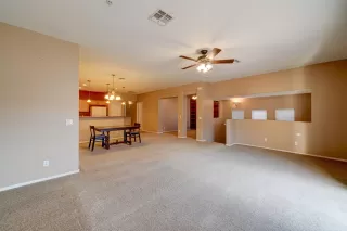 Photo #2: 6106739 Listing