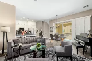 Photo #6: 6106770 Listing 