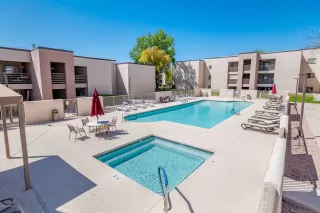 Photo #1: 6106873 Listing