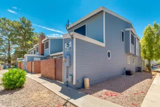 Photo #1: 6106891 Listing