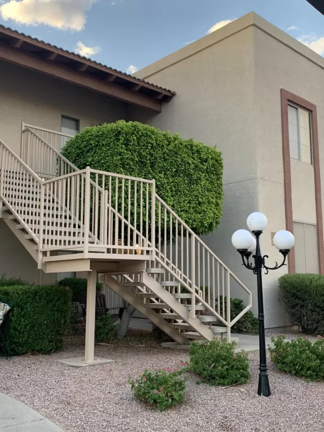 MLS: 6106959 Condo For Sale