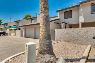 Photo #6: 6107057 Listing