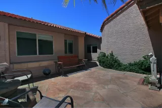 Photo #3: 6107061 Listing