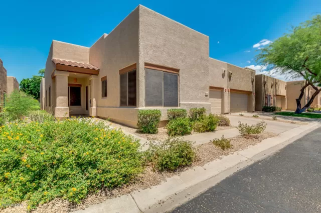 MLS: 6107335 Condo For Sale