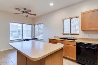 Photo #6: 6107335 Listing