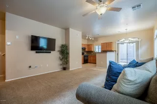 Photo #5: 6107452 Listing