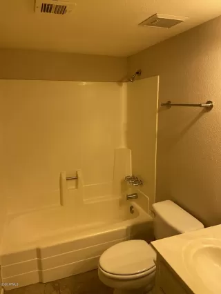 Photo #2: 6107474 Listing