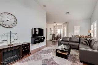 Photo #4: 6107612 Listing 